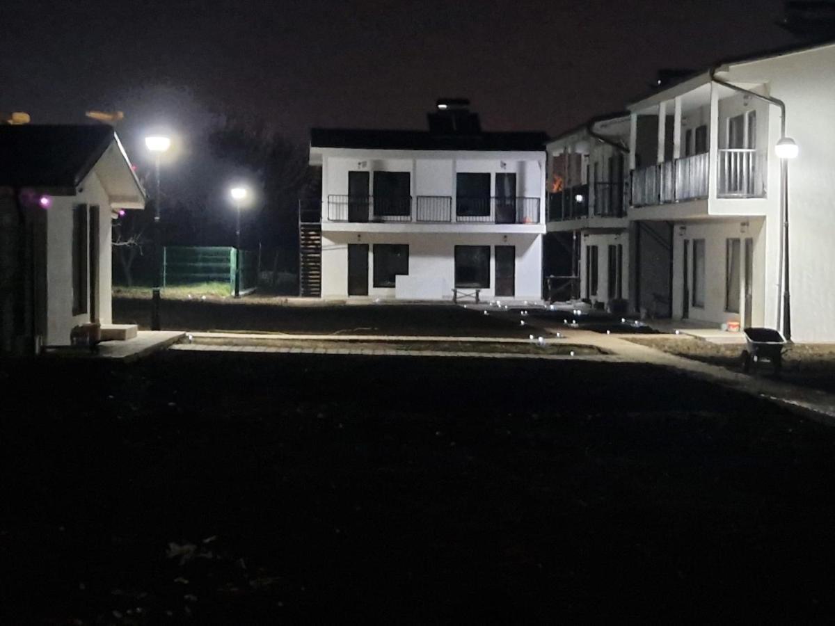 Complex Turistic N&S Hotel 2 Mai Exterior photo