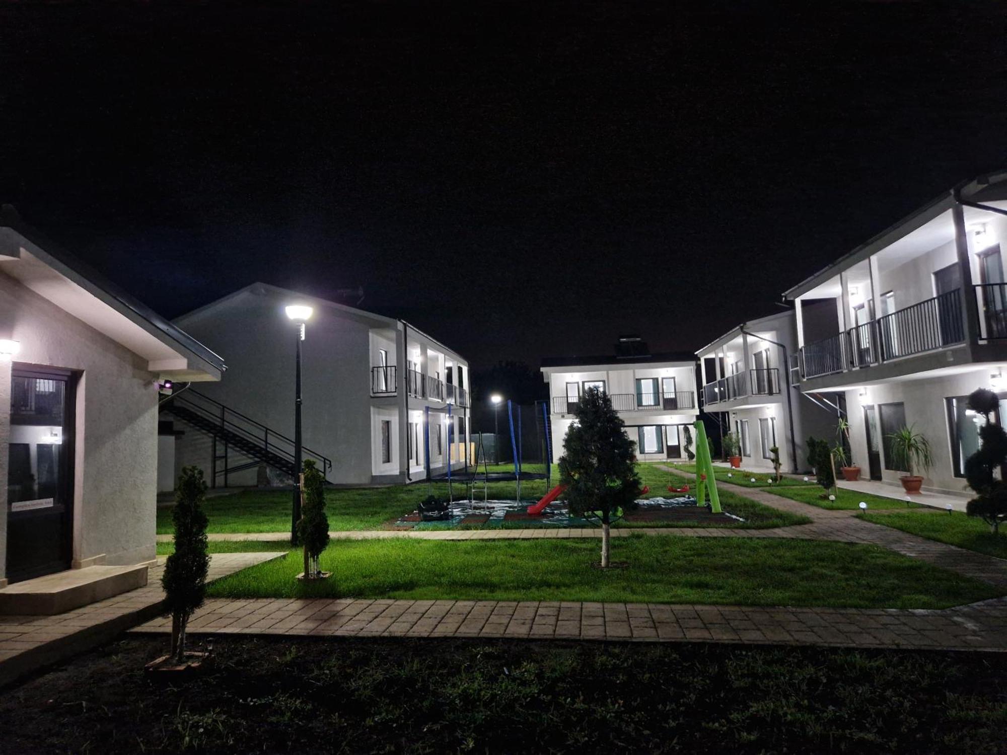 Complex Turistic N&S Hotel 2 Mai Exterior photo